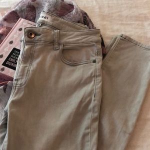 🎸🕶DL1961 Margaux pale grey ankle skinny jean